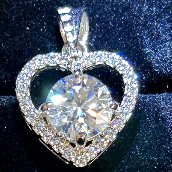 1.3Ct Round Diamond Solitaire Heart Pendant with Accents Chain,All Products : American Fashion Style Bags On Sale
